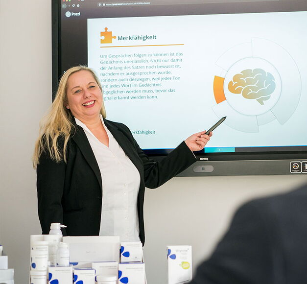 Sabine Luce, Vertriebsinnendienst